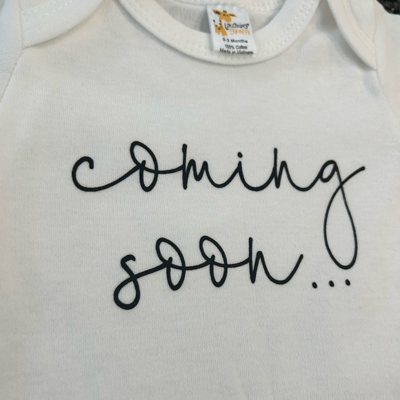 Bump and Beyond Designs Surprise Pregnancy Announcement | Baby Onesies 0-3 Month - Picture 4 of 7